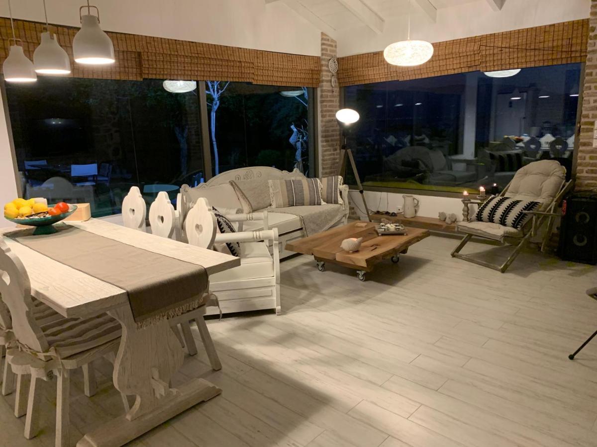 Klovino Beach House Douvia Kültér fotó